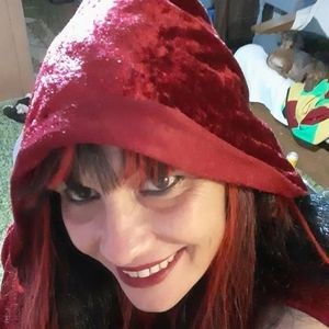 Meet your Posher, Helena